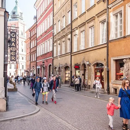 Elegant Market Square Apartment Warsaw