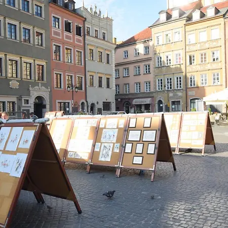 Elegant Market Square *