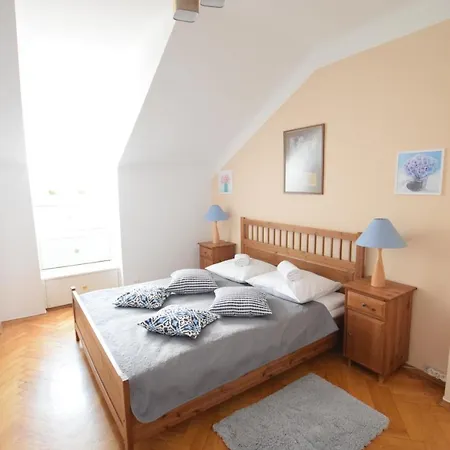 Apartment Elegant Market Square Warsaw