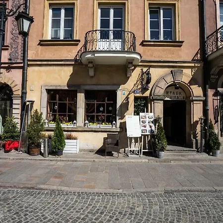 Elegant Market Square Apartment
