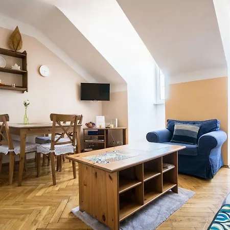 Apartment Elegant Market Square