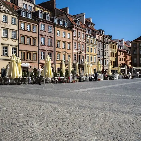 Elegant Market Square *